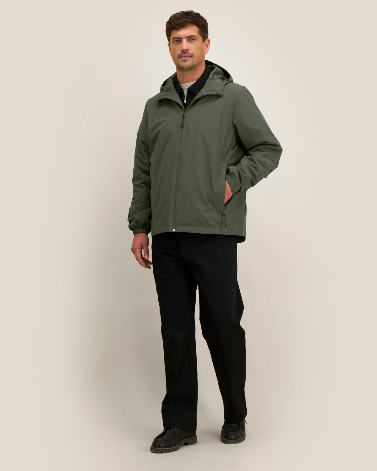 Drifter in khaki